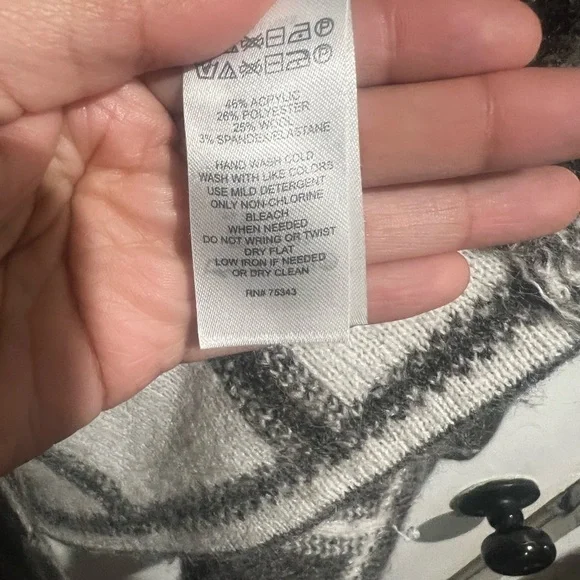 Ellen Tracy Gray and White Cowl Neck Sweater with Turtleneck - Picture 6 of 8